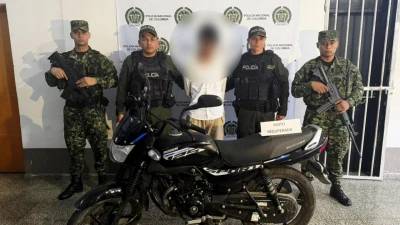 Tenía libertad condicional y lo atraparon por robarse una moto, en Santander