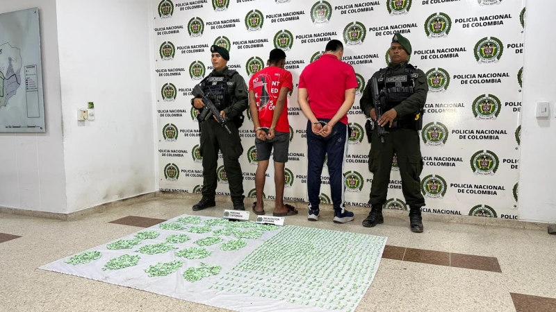 Capturados 'El Gordo' y 'El Veneco' con narcóticos en Villa Esperanza, Floridablanca