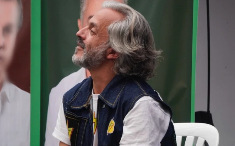 "Siendo 'marica', yo no llego a 'mariquear' el país": Juan Daniel Oviedo