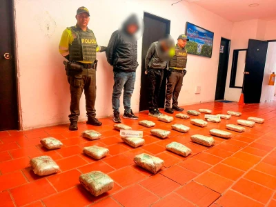 En la vía Bucaramanga - Aratoca, capturan a dos hombres con 25 kilos de marihuana