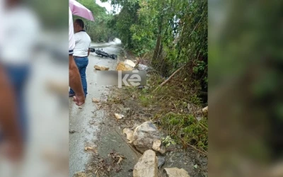 Deslizamiento mortal en Santander: roca acaba con la vida de un motociclista en la vía a San Vicente de Chucurí