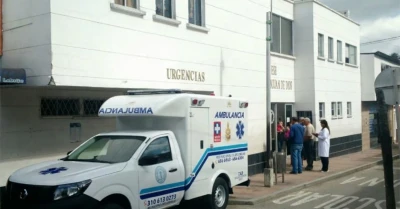Niño que murió en una pisicina de Lebrija se habría broncoaspirado con comida
