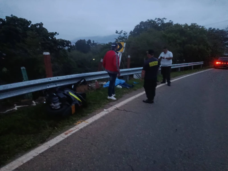 Un muerto y un herido dejó grave accidente en la vía San Gil - Barichara