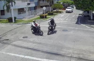 Iban tres en una moto y se comieron un Pare: se salvaron de milagro, en Santander