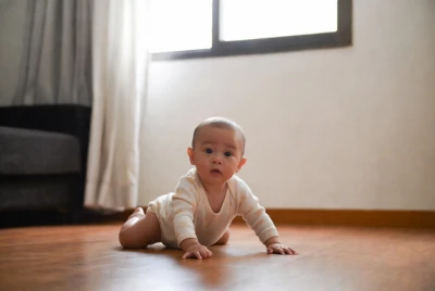 Un bebé de un año murió tras ingerir una uña postiza que encontró en el piso