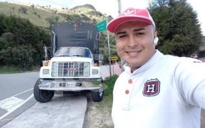 Camioneros y amigos despidieron con una sentida caravana a Diego Jaimes, asesinado en Bucaramanga
