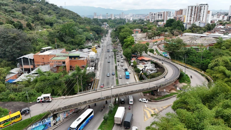 ¡Atento! Implementan contraflujo por obras del tercer carril en la autopista a Floridablanca