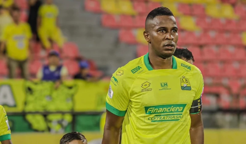 ¡Gracias por todo! Jefferson Mena, capitán del Bucaramanga en el título, se va del equipo