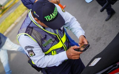 Por sacar un arma en un procedimiento, suspenden a alférez de Floridablanca