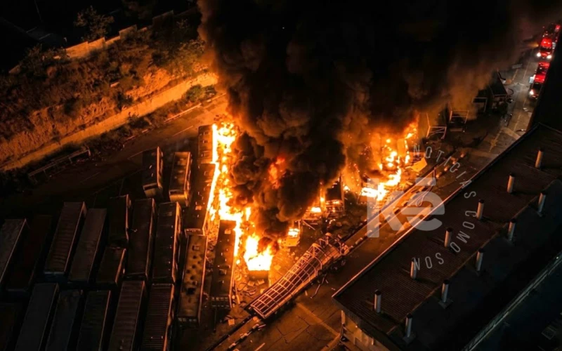 Otra vez arden los patios de Metrolínea en Girón: bomberos atienden la emergencia