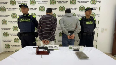 Capturan a dos hombres armados con droga en Floridablanca: uno tenía 'domiciliaria'