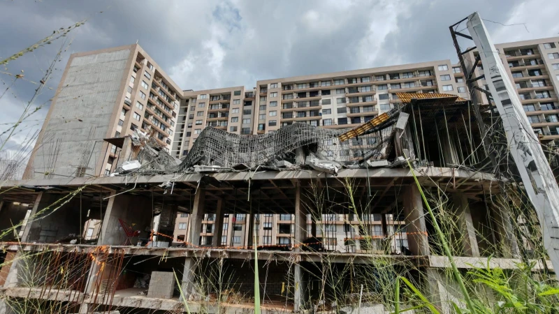 Cinco heridos, dos de ellos de gravedad, dejó colapso de edificación en Floridablanca