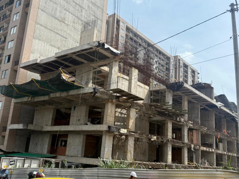 Constructora rompe el silencio tras la caída de placa que dejó seis heridos en Floridablanca