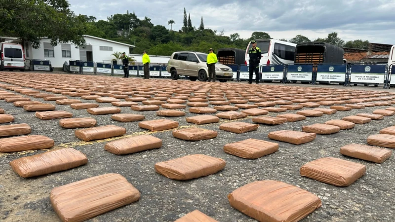 Intentó atropellar a policías por casi dos toneladas de marihuana en la vía Bucaramanga–Lebrija