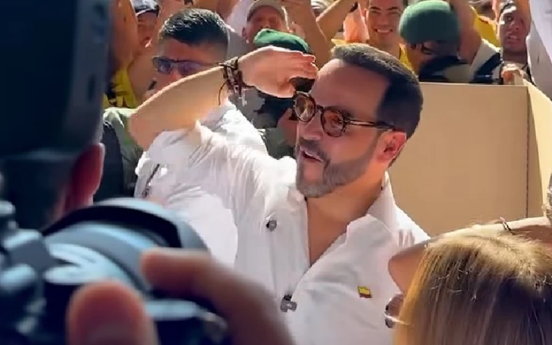 ¿Quién es Abelardo de la Espriella, el ganador de la primera vuelta de las elecciones presidenciales?