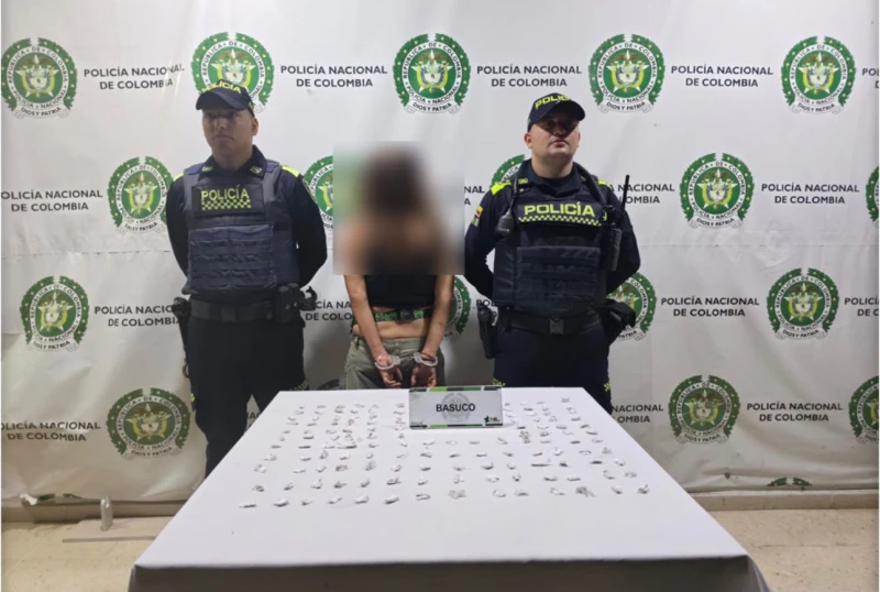 Mujer fue capturada con un bolso repleto de dosis de bazuco en Bucaramanga