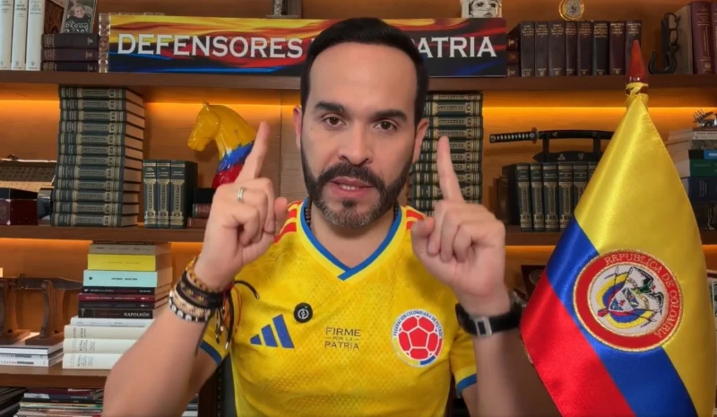 Es un 'autoatentado' para que Petro pueda hacer campaña: De la Espriella