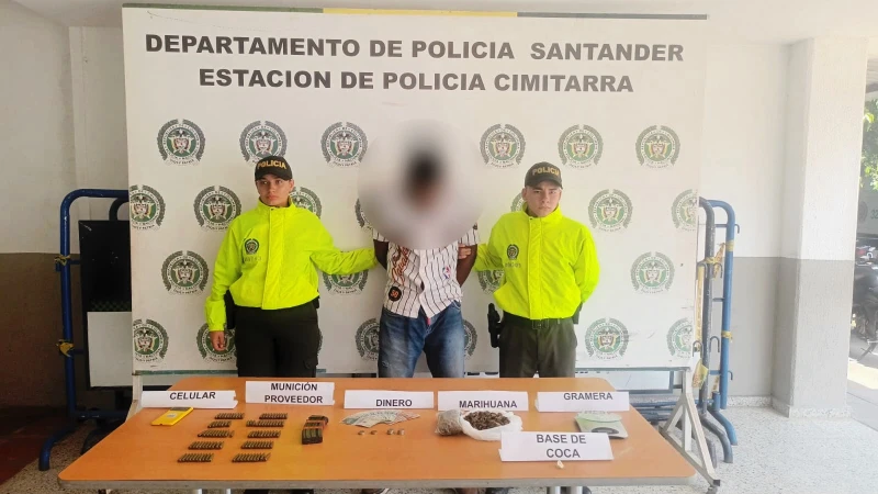 Cayó alias “Tatán” con 100 cartuchos de fusil y más de medio kilo de marihuana en Santander