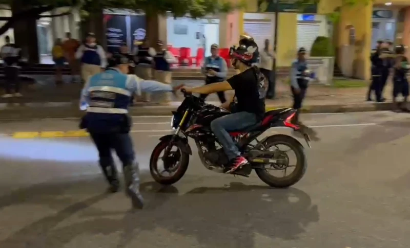 Más de 60 motos inmovilizadas durante fuerte operativo en La Isla y Real de Minas