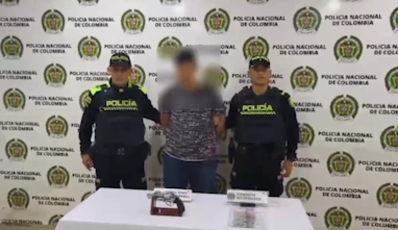 Asaltó a un taxista con un revólver y fue capturado dentro del mismo vehículo en Floridablanca