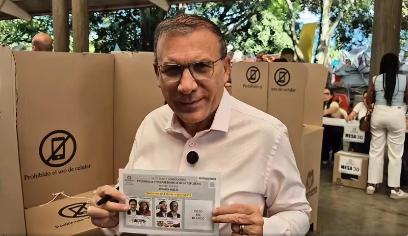 Roy Barreras reconoce triunfo de Abelardo de la Espriella y pide a la izquierda acatar los resultados
