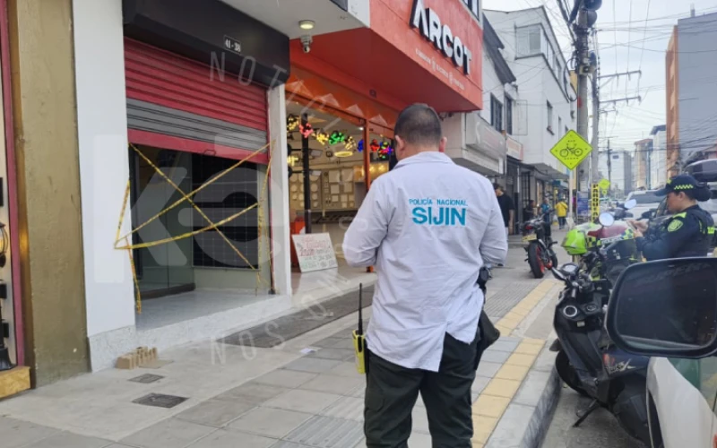 Dos personas fueron baleadas en un local del Centro de Bucaramanga este martes