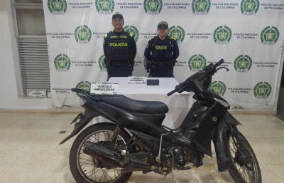 Aprehenden a dos adolescentes por robarle el celular a un adulto mayor en Bucaramanga