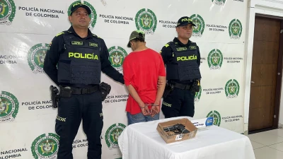Capturan a extranjero con una pistola traumática y munición modificada en Bucaramanga