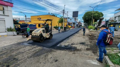 Caos en la calle 45 de Bucarmanga por obras de reparcheo: tome rutas alternas