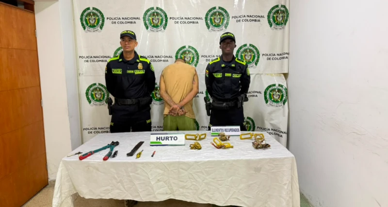 Lo sorprendieron robando un local comercial y terminó capturado en Bucaramanga