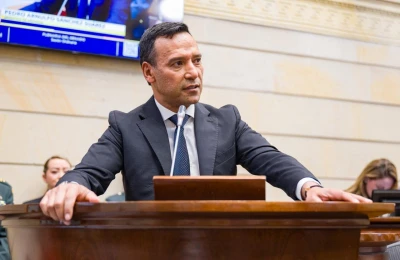 Ministro de Defensa reconoce a Abelardo de la Espriella como presidente y se distancia de Petro