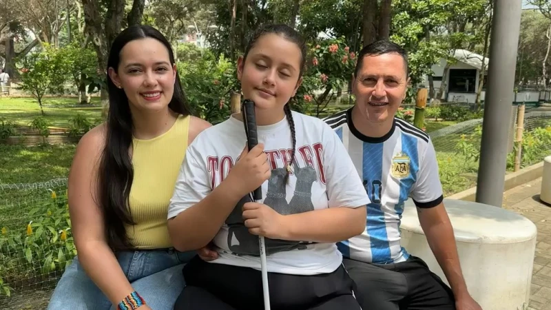 Perdió la vista pero nunca se rindió: La conmovedora historia de una valiente adolescente en Bucaramanga