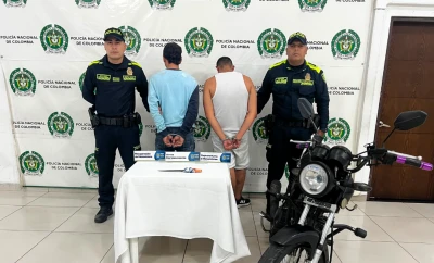 Robaron una motocicleta a punta de cuchillo y cayeron minutos después en Bucaramanga