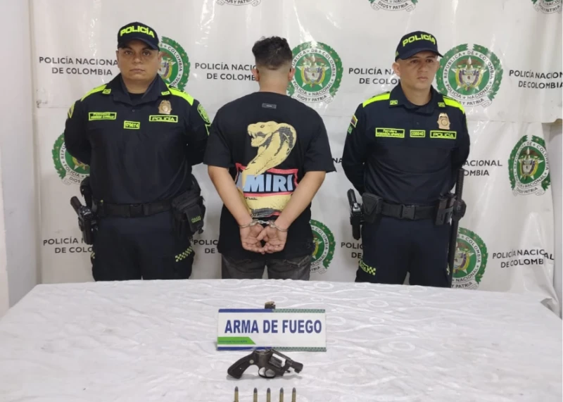 Huyó tras una riña y terminó capturado con un revólver  y 5 cartuchos  en Bucaramanga