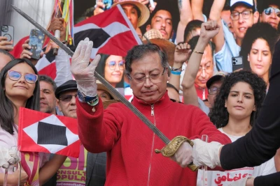 "Ahora me toca sacar la espada de Bolívar de aquí": el inesperado anuncio de Gustavo Petro