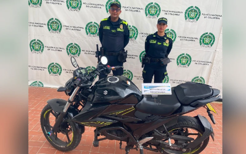 Policía halló abandonada una moto que fue robada hace tres semanas en Floridablanca