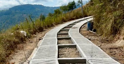 Más de 250 metros de placa huella fortalecerán la conexión de Bolarquí Alto con Bucaramanga