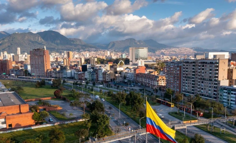 BID aclara que $63 millones de dólares no son para el empalme sino para apoyar al "nuevo Gobierno"