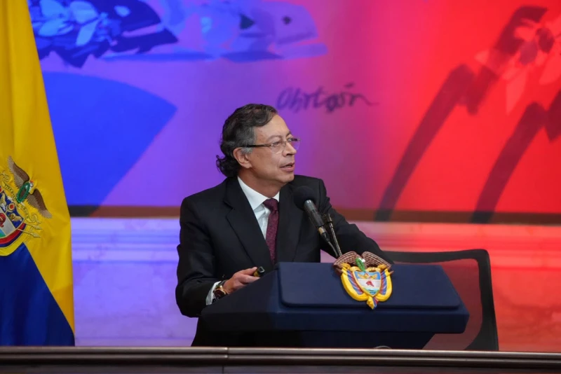 Petro radicaliza su postura sobre supuesto fraude y presenta sus 'pruebas'