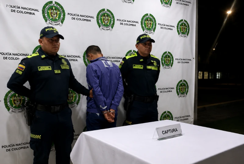 Así cayó el hombre que habría atracado con un cuchillo a un adolescente de 16 años en Bucaramanga
