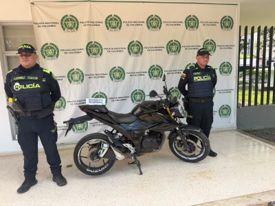 Moto robada apareció abandonada y con los sistemas de identificación alterados en Bucaramanga