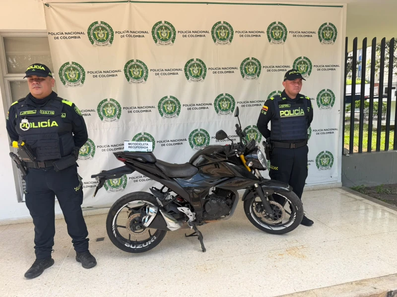 Moto robada apareció abandonada y con los sistemas de identificación alterados en Bucaramanga