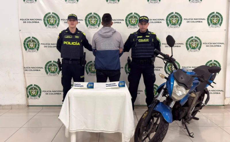 Capturan a hombre que conducía una motocicleta reportada como robada en Bucaramanga
