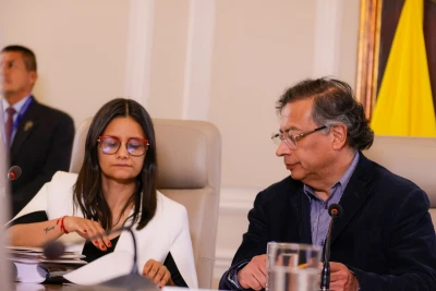 Angie Rodríguez denuncia a Gustavo Petro por presiones millonarias y ataques personales