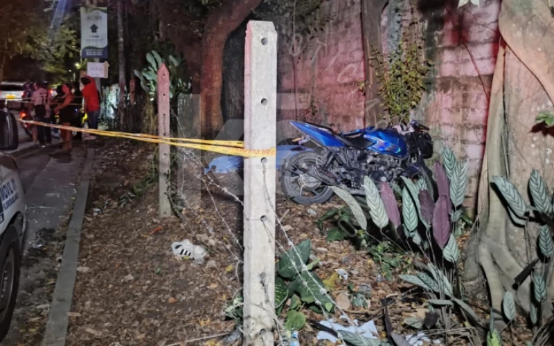 Dos personas murieron en un accidente durante la tarde de este viernes en Ruitoque Bajo