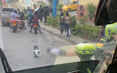 Gustavo Arias cayó de un andén y murió arrollado por un carro en Bucaramanga