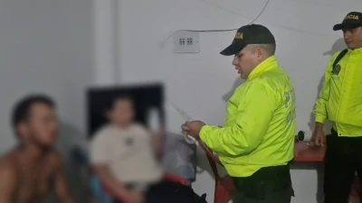 ‘Mike’ y ‘Barbie’ cayeron con arma y droga durante dos allanamientos en Santander