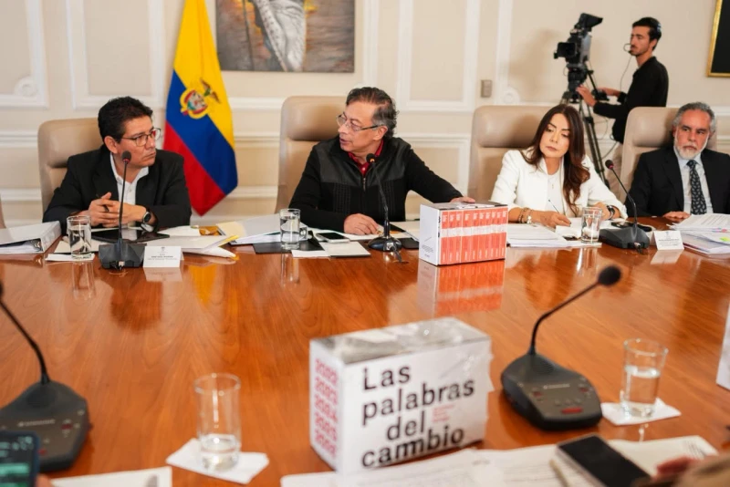Informe del empalme anticorrupción revela más de 80 casos de corrupción en Gobierno Petro