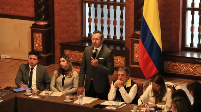 Ministro Jaime Andrés Beltrán pide disculpas públicas por su viaje a Santa Marta