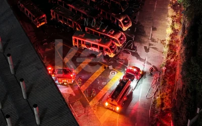 Nuevo incendio en el abandonado Portal de Metrolínea en Girón destruyó varios buses